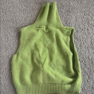 Lime green sleeveless cropped turtleneck